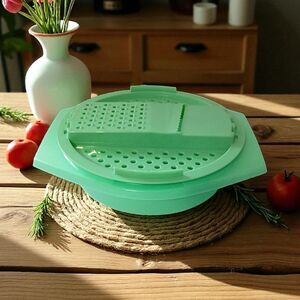 Tupperware Cheese Grater Slicer Bowl 787 3  786 4 Jadeite Green No Lid Vintage